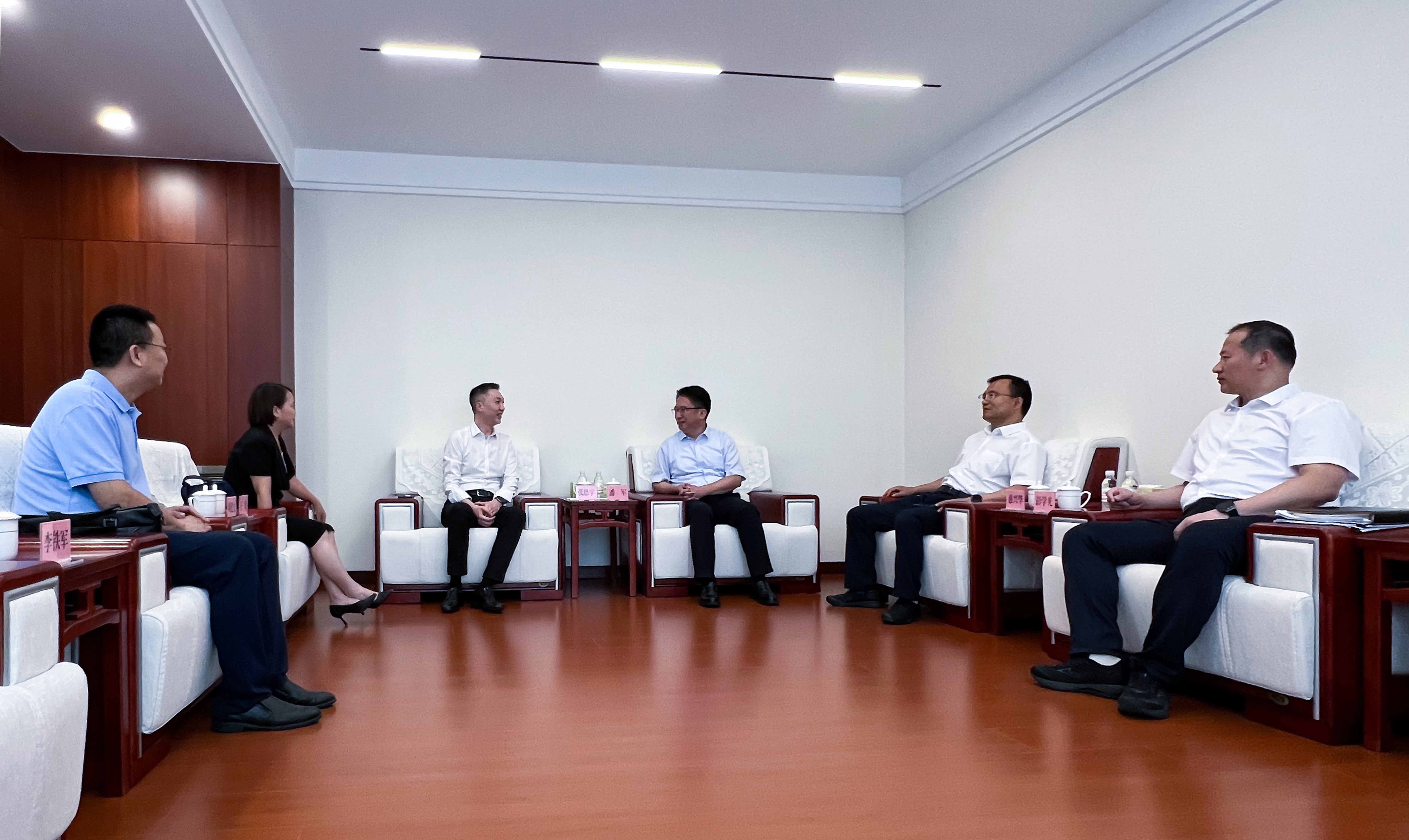 金沙js6038總裁一行赴中石化經緯有限公司交流(圖1) 金沙js6038總裁一行赴中石化經緯有限公司交流(圖1)